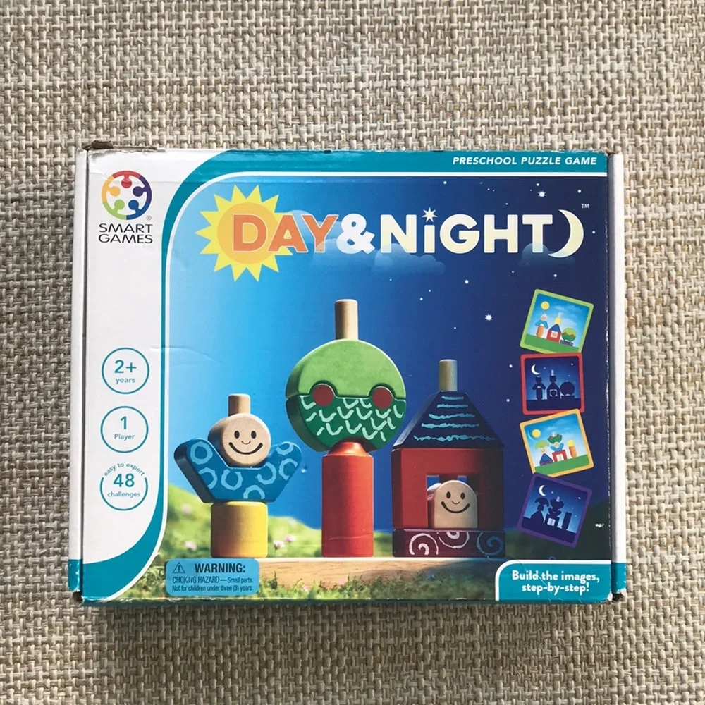 SmartGames Day & Night Logic Game